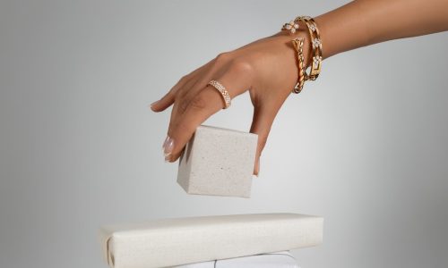 Gifts Under $500 – Hauser's Jewelers